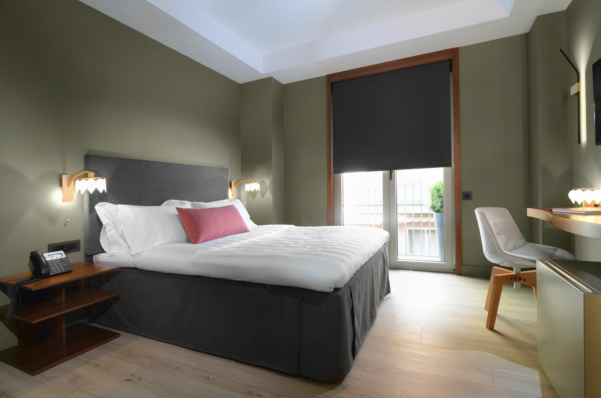 Lake Spirit Boutique Hotel & Spa อิโออันนินา ภายนอก รูปภาพ